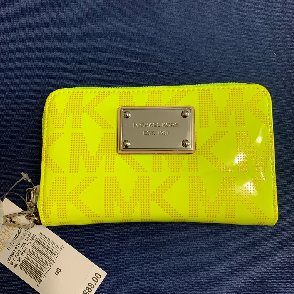 Michael Kors neon yellow wristlet/iPhone 4 case